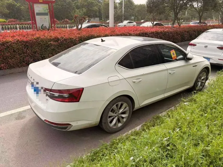 2019 Skoda Superb 1.4T 150HP L4 7DCT,autocango,china used car exporter,china ev exporter,chinese used car exporter,chinese used ev exporter