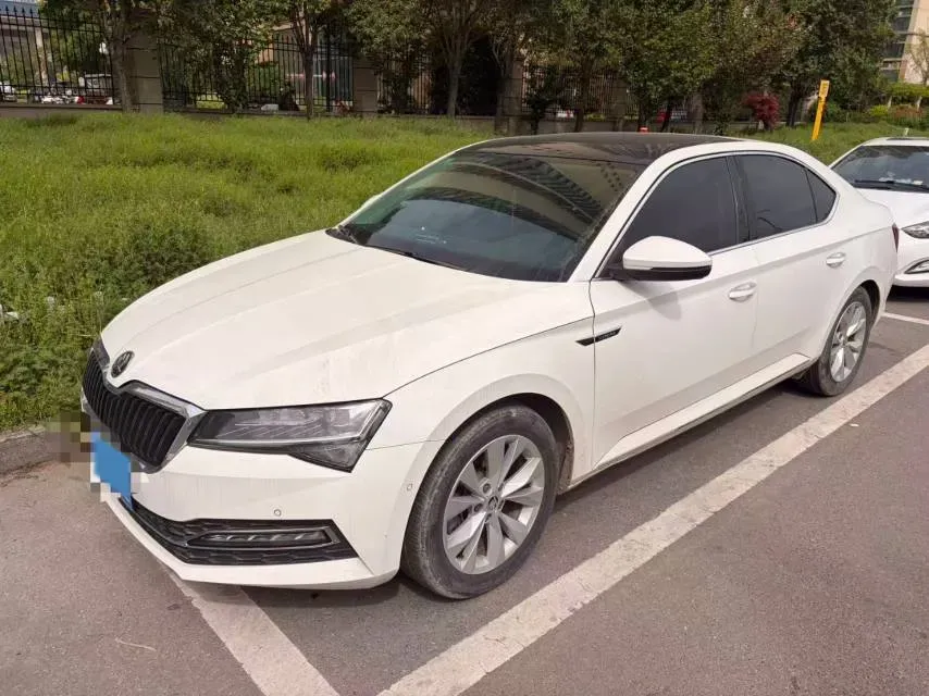 2019 Skoda Superb 1.4T 150HP L4 7DCT,autocango,china used car exporter,china ev exporter,chinese used car exporter,chinese used ev exporter