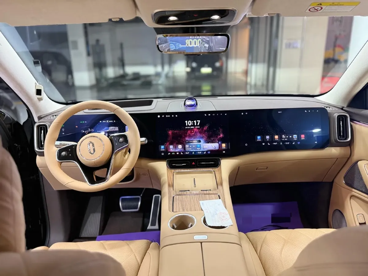 2025 AITO AITO M8 REEV 160HP REEV 53.4KWH,autocango,china used car exporter,china ev exporter,chinese used car exporter,chinese used ev exporter