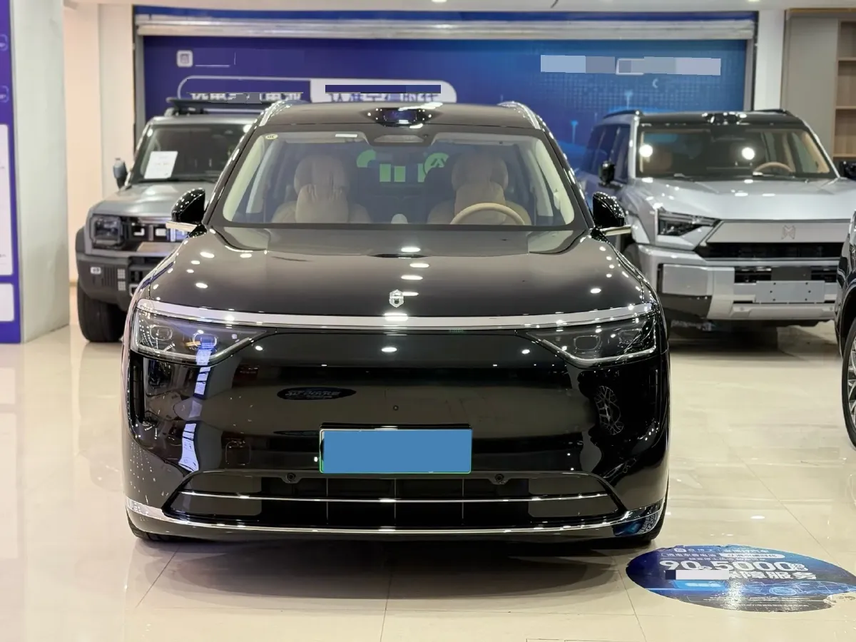 2025 AITO AITO M8 REEV 160HP REEV 53.4KWH,autocango,china used car exporter,china ev exporter,chinese used car exporter,chinese used ev exporter