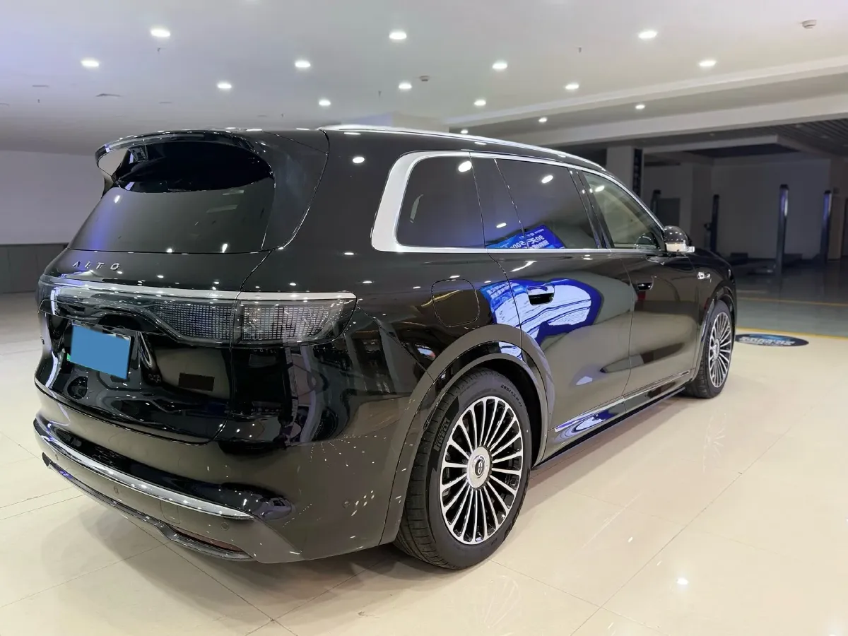 2025 AITO AITO M8 REEV 160HP REEV 53.4KWH,autocango,china used car exporter,china ev exporter,chinese used car exporter,chinese used ev exporter