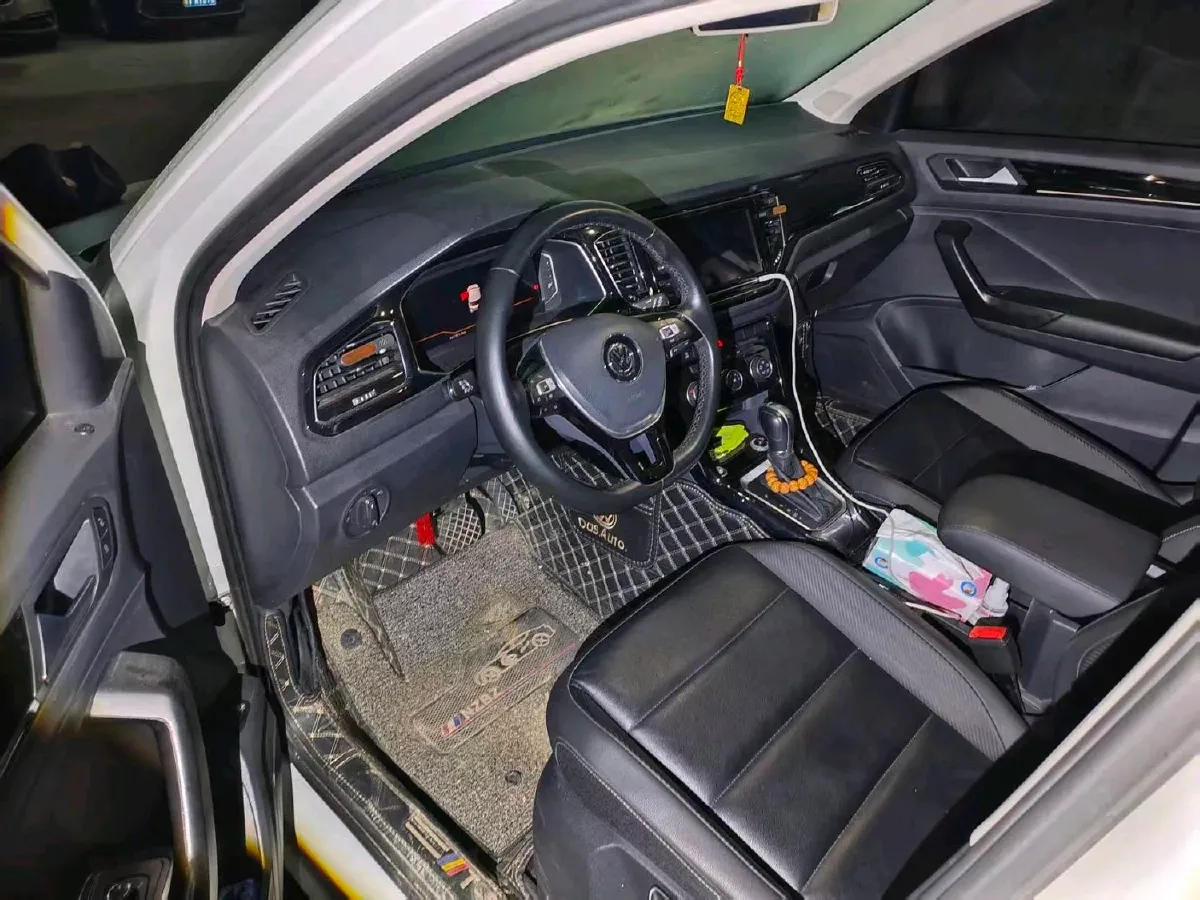 2020 Volkswagen T-Roc 1.4T 150HP L4 7DCT,autocango,china used car exporter,china ev exporter,chinese used car exporter,chinese used ev exporter