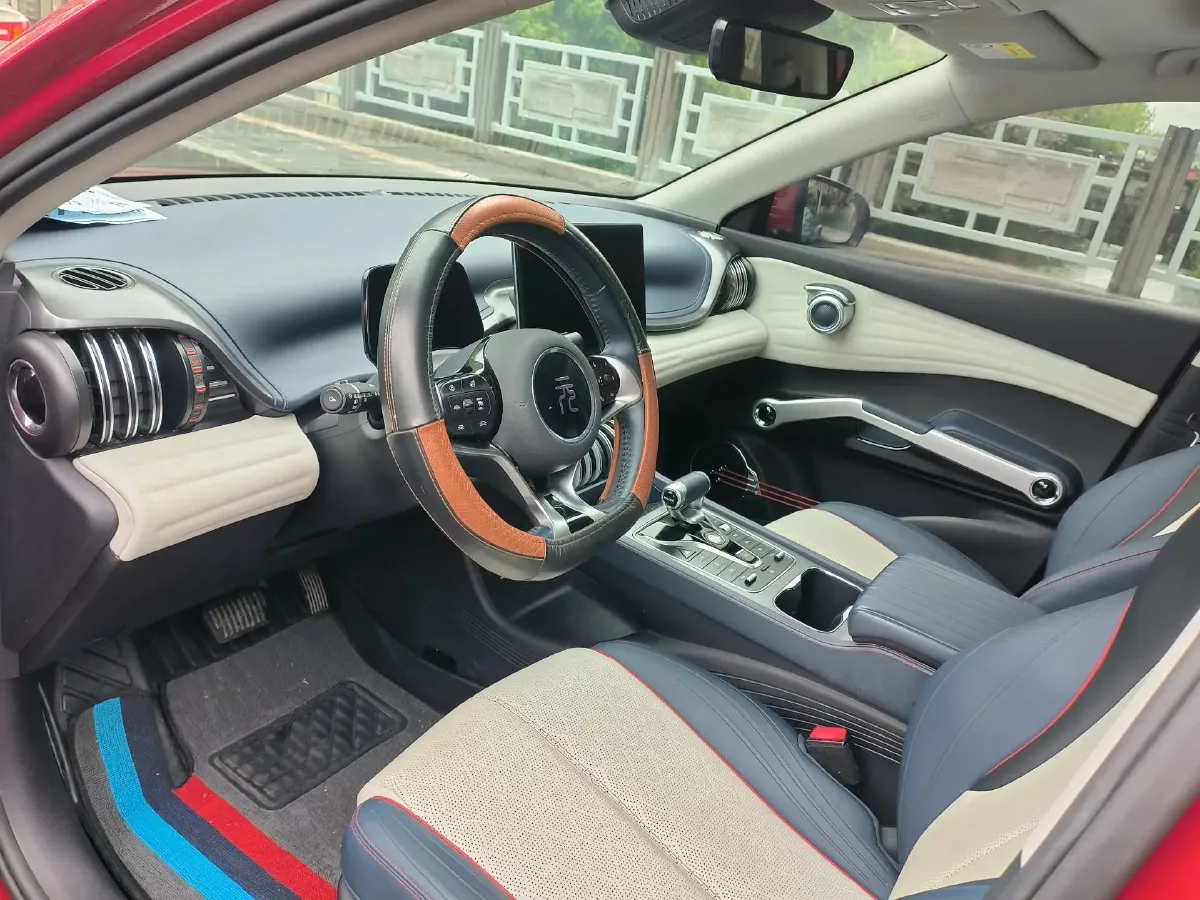 2022 Roewe RX5 MAX 1.5T 181HP L4 6AT,autocango,china used car exporter,china ev exporter,chinese used car exporter,chinese used ev exporter