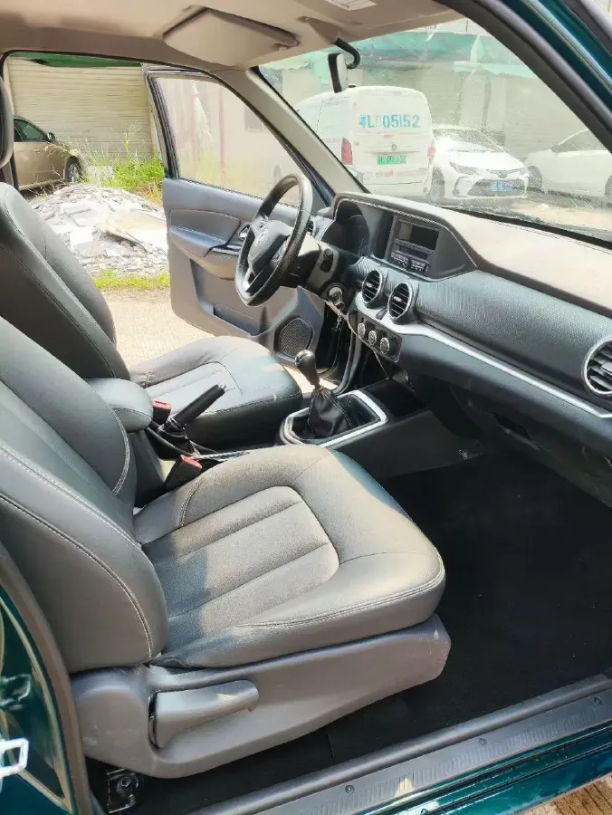 2021 Dongfeng RuiQi 2.4T 165HP L4 5MT,autocango,china used car exporter,china ev exporter,chinese used car exporter,chinese used ev exporter