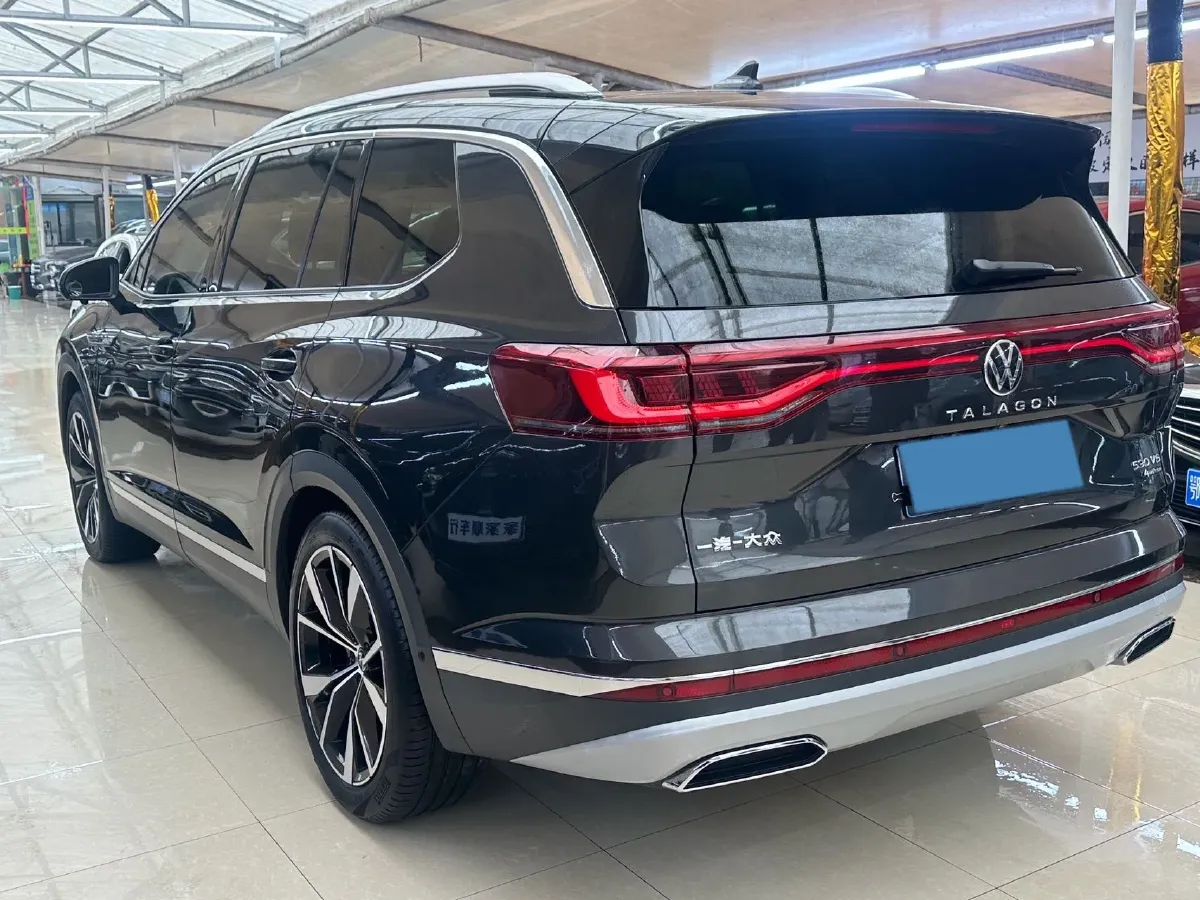 2022 Volkswagen Talagon 2.5T 299HP V6 7DCT,autocango,china used car exporter,china ev exporter,chinese used car exporter,chinese used ev exporter