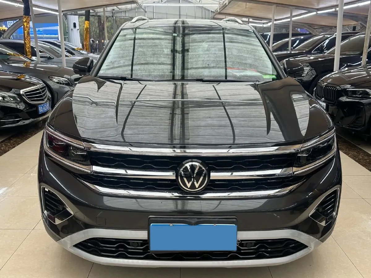 2022 Volkswagen Talagon 2.5T 299HP V6 7DCT,autocango,china used car exporter,china ev exporter,chinese used car exporter,chinese used ev exporter