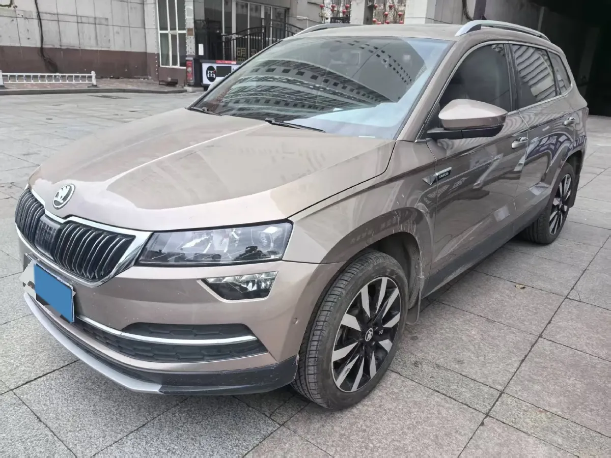 2019 Skoda Karoq 1.4T 150HP L4 7DCT,autocango,china used car exporter,china ev exporter,chinese used car exporter,chinese used ev exporter