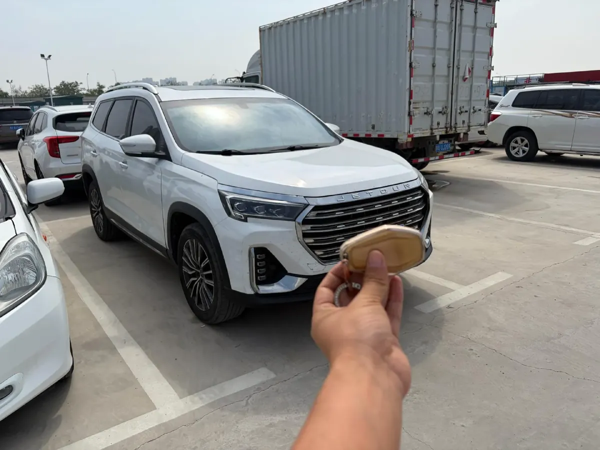 2021 Jetour X90 1.6T 197HP L4 7DCT,autocango,china used car exporter,china ev exporter,chinese used car exporter,chinese used ev exporter
