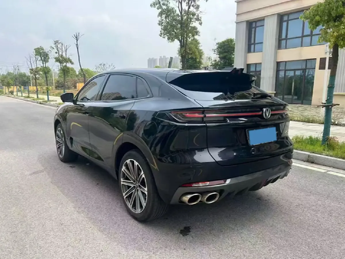 2021 ChangAn UNI-K 2.0T 233HP L4 8AT,autocango,china used car exporter,china ev exporter,chinese used car exporter,chinese used ev exporter