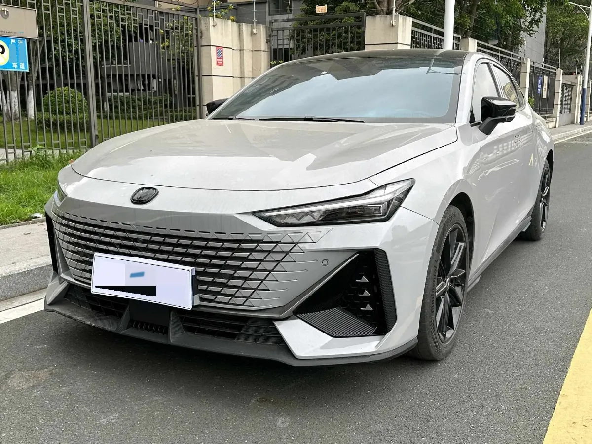 2022 ChangAn UNI-V 1.5T 188HP L4 7DCT,autocango,china used car exporter,china ev exporter,chinese used car exporter,chinese used ev exporter