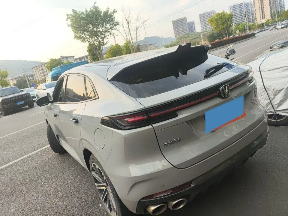 2021 ChangAn UNI-K 2.0T 233HP L4 8AT,autocango,china used car exporter,china ev exporter,chinese used car exporter,chinese used ev exporter