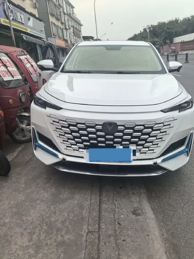 2021 ChangAn UNI-K 2.0T 233HP L4 8AT,autocango,china used car exporter,china ev exporter,chinese used car exporter,chinese used ev exporter