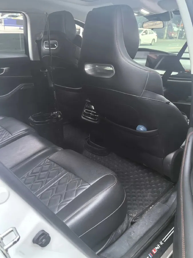 2021 ChangAn UNI-K 2.0T 233HP L4 8AT,autocango,china used car exporter,china ev exporter,chinese used car exporter,chinese used ev exporter