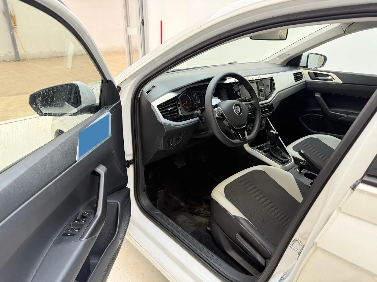 2019 Volkswagen Polo 1.5L 113HP L4 6AT,autocango,china used car exporter,china ev exporter,chinese used car exporter,chinese used ev exporter