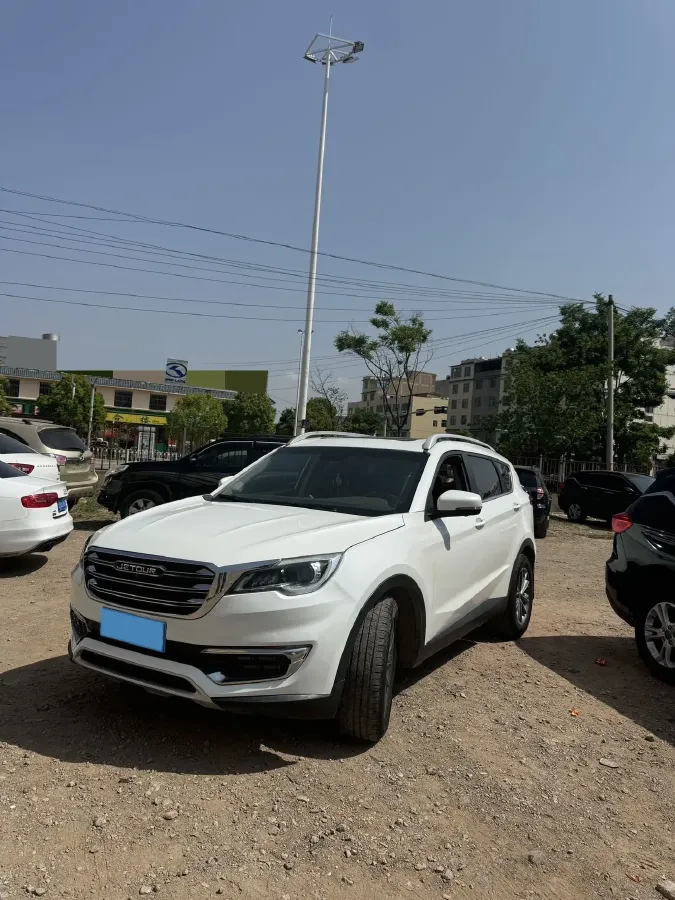 2018 SWM X7 1.8L 137HP L4 5MT,autocango,china used car exporter,china ev exporter,chinese used car exporter,chinese used ev exporter