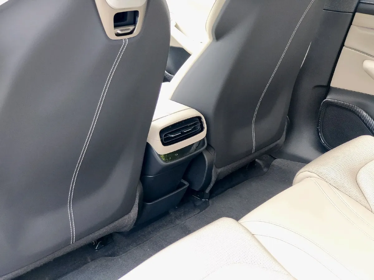 2024 MI SU7 BEV 94.3KWH,autocango,china used car exporter,china ev exporter,chinese used car exporter,chinese used ev exporter