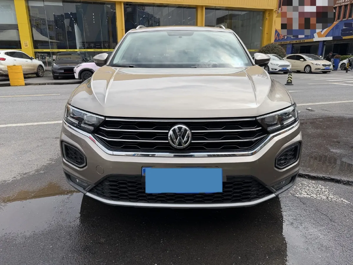 2019 Volkswagen T-Roc 1.4T 131HP L4 7DCT,autocango,china used car exporter,china ev exporter,chinese used car exporter,chinese used ev exporter