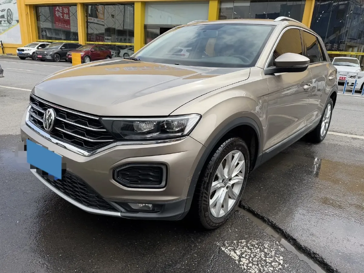 2019 Volkswagen T-Roc 1.4T 131HP L4 7DCT,autocango,china used car exporter,china ev exporter,chinese used car exporter,chinese used ev exporter