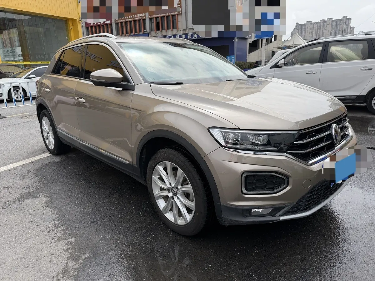 2019 Volkswagen T-Roc 1.4T 131HP L4 7DCT,autocango,china used car exporter,china ev exporter,chinese used car exporter,chinese used ev exporter