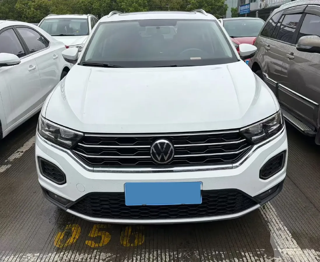 2020 Volkswagen T-Roc 1.4T 150HP L4 7DCT,autocango,china used car exporter,china ev exporter,chinese used car exporter,chinese used ev exporter