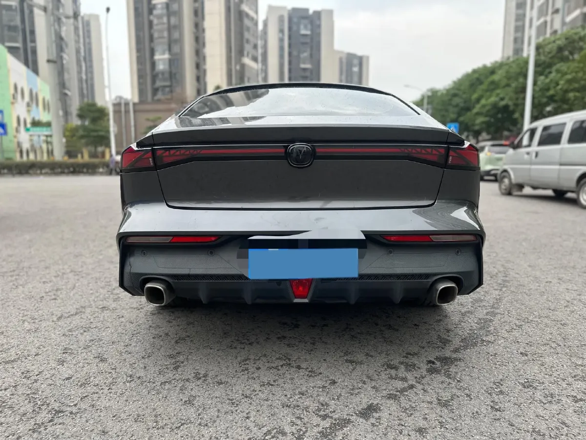 2022 ChangAn UNI-V 1.5T 188HP L4 7DCT,autocango,china used car exporter,china ev exporter,chinese used car exporter,chinese used ev exporter