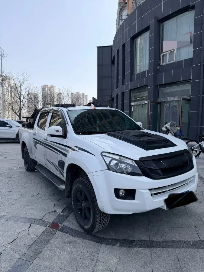 2020 Isuzu LingTuo 2.5T 150HP L4 6MT,autocango,china used car exporter,china ev exporter,chinese used car exporter,chinese used ev exporter