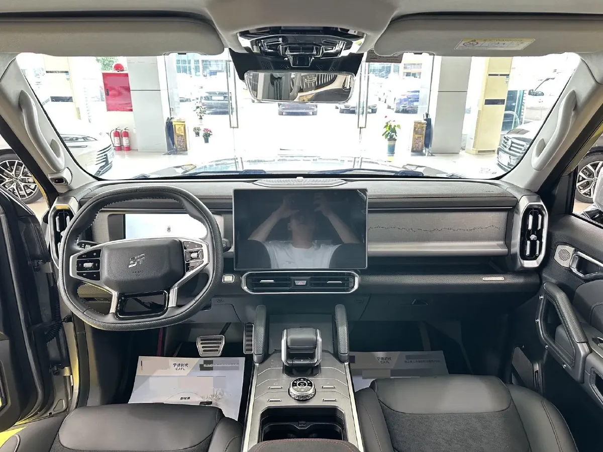 2023 Jetour Traveller 2.0T 254HP L4 7DCT,autocango,china used car exporter,china ev exporter,chinese used car exporter,chinese used ev exporter