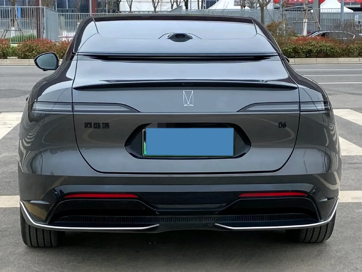 2025 Avatr 06 REEV 156HP REEV,autocango,china used car exporter,china ev exporter,chinese used car exporter,chinese used ev exporter