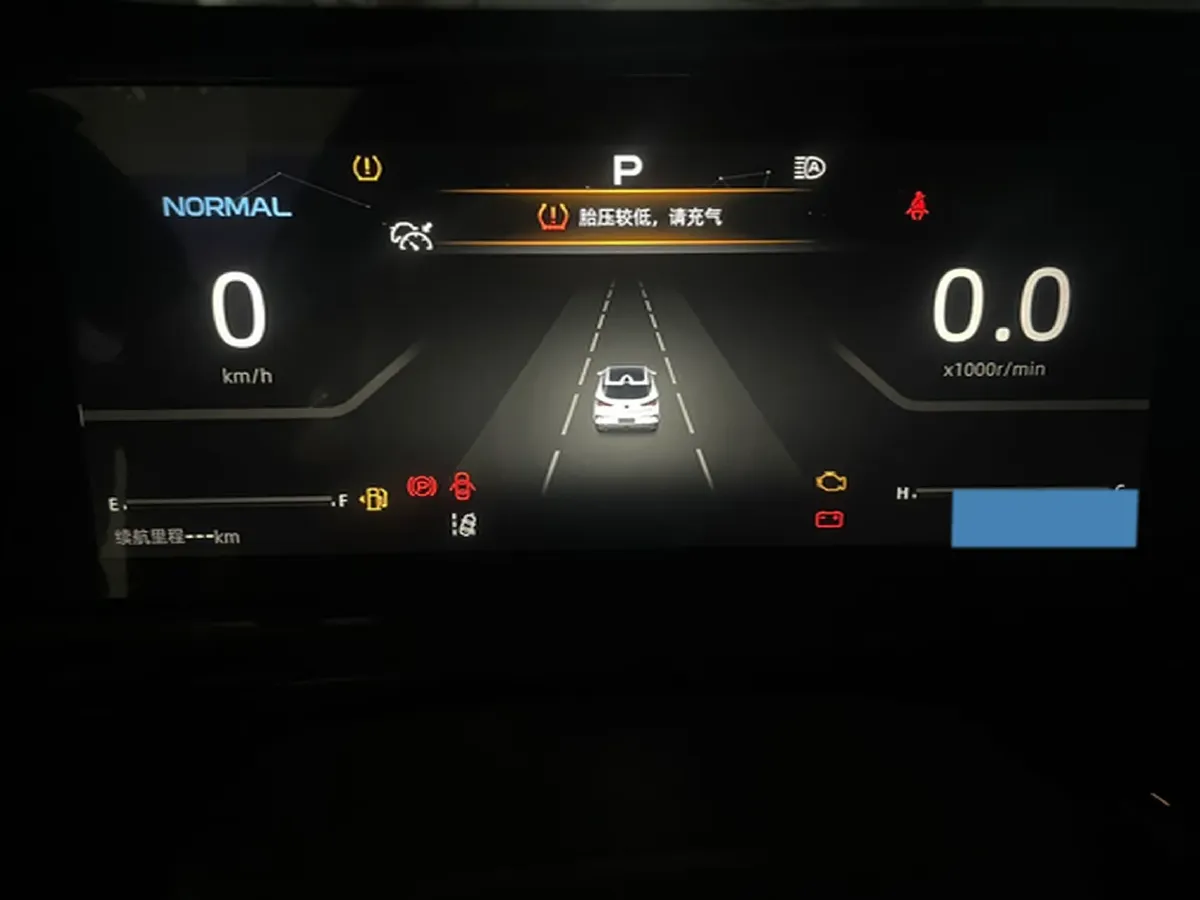 2021 ChangAn UNI-T 1.5T 180HP L4 7DCT,autocango,china used car exporter,china ev exporter,chinese used car exporter,chinese used ev exporter