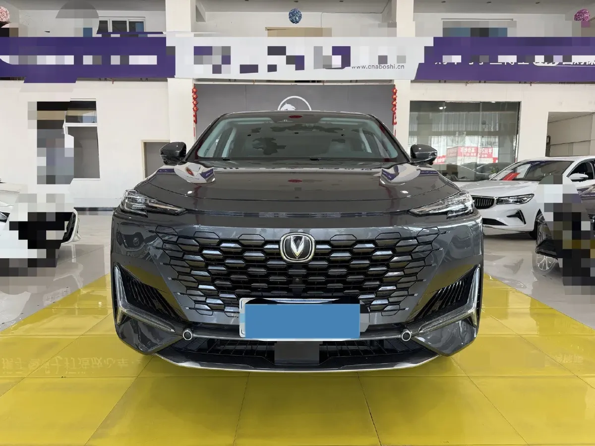 2021 ChangAn UNI-K 2.0T 233HP L4 8AT,autocango,china used car exporter,china ev exporter,chinese used car exporter,chinese used ev exporter