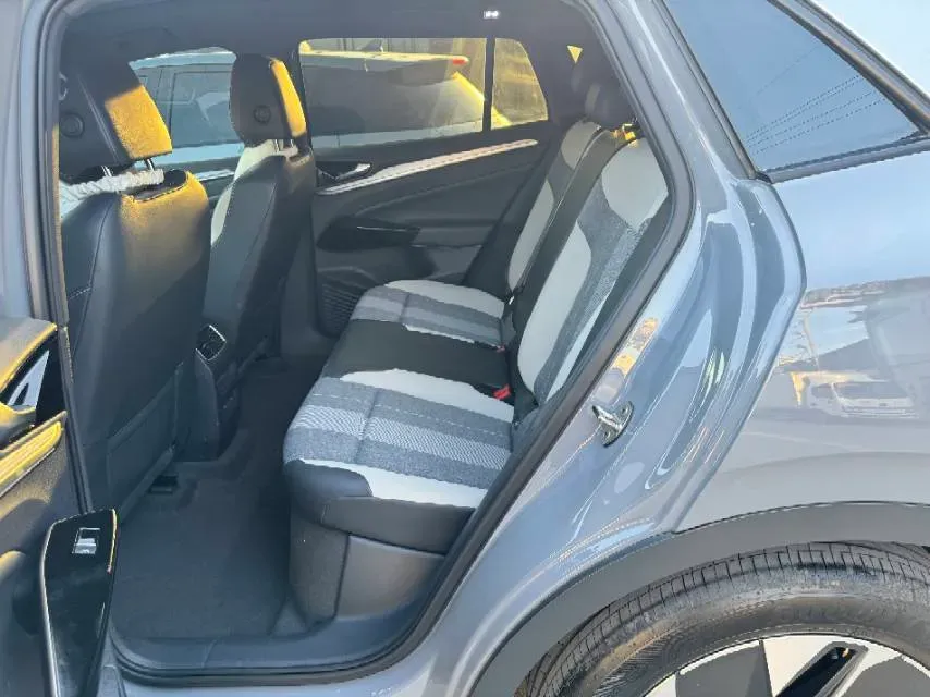 2024 Volkswagen ID.4 Crozz BEV 55.7KWH,autocango,china used car exporter,china ev exporter,chinese used car exporter,chinese used ev exporter