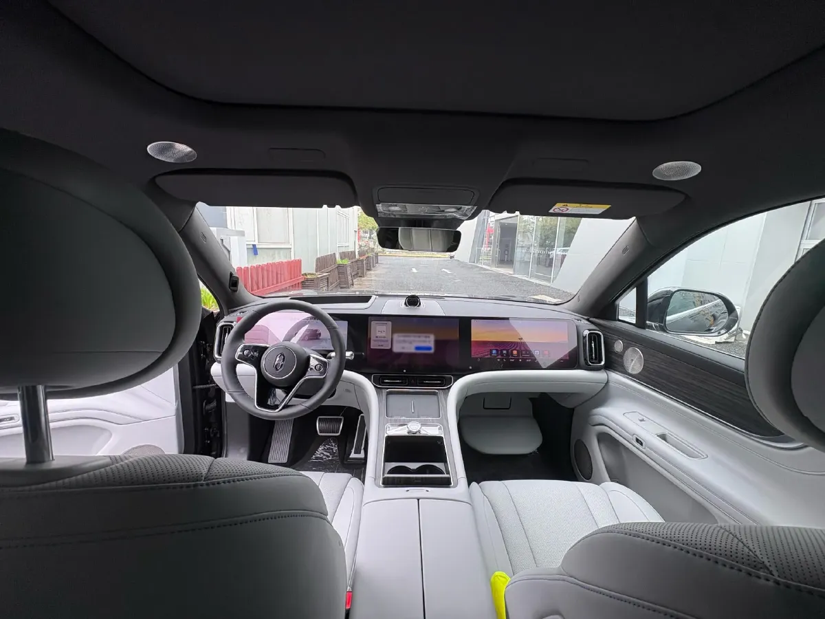 2024 AITO AITO M9 1.5T 152HP L4 REEV 42KWH,autocango,china used car exporter,china ev exporter,chinese used car exporter,chinese used ev exporter