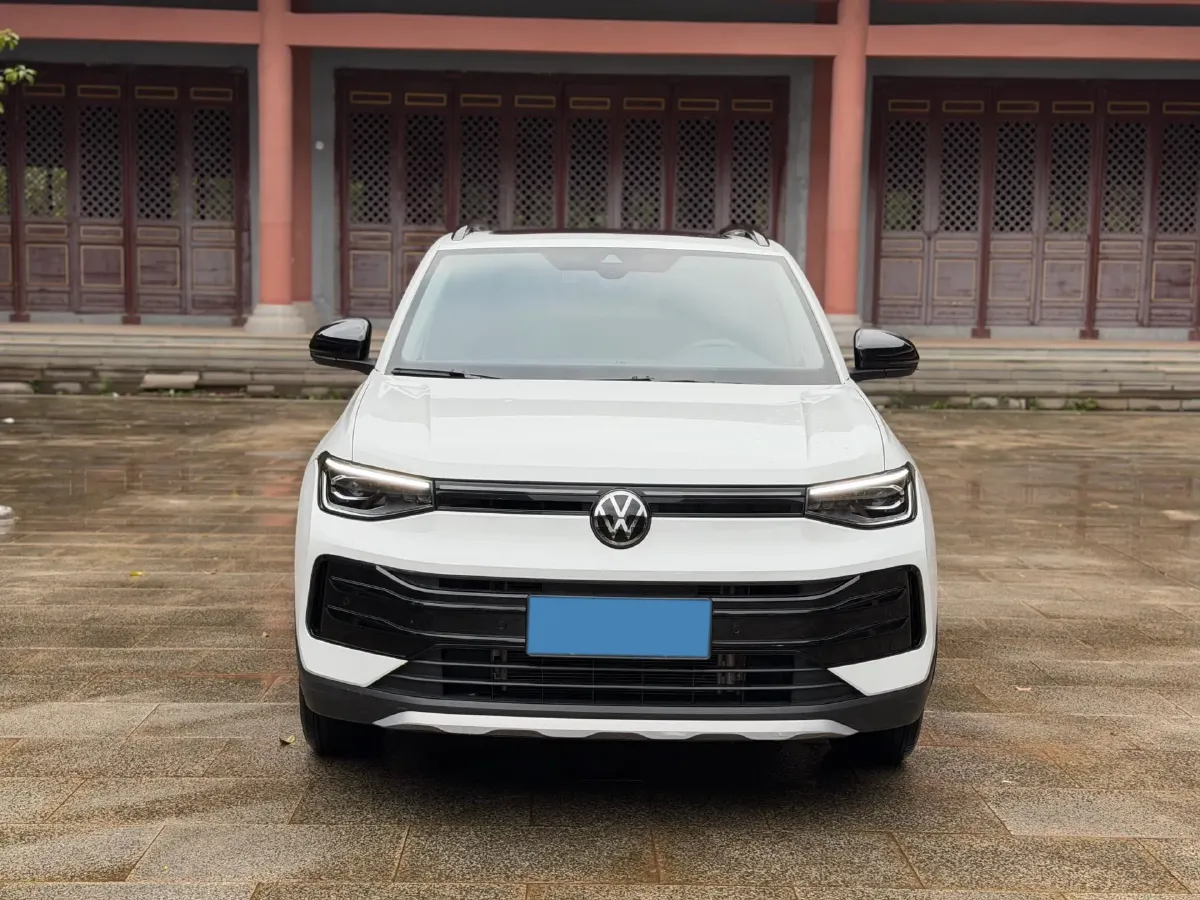 2025 Volkswagen Tharu 1.5T 160HP L4 7DCT,autocango,china used car exporter,china ev exporter,chinese used car exporter,chinese used ev exporter
