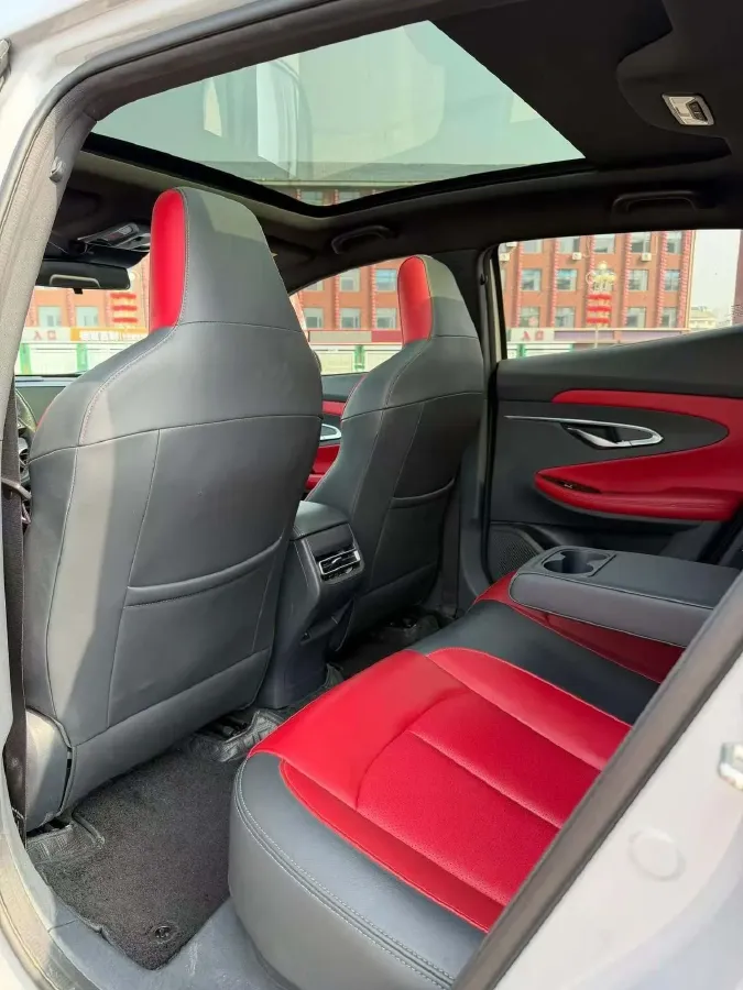 2020 ChangAn UNI-T 1.5T 180HP L4 7DCT,autocango,china used car exporter,china ev exporter,chinese used car exporter,chinese used ev exporter