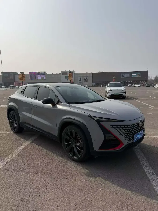 2020 ChangAn UNI-T 1.5T 180HP L4 7DCT,autocango,china used car exporter,china ev exporter,chinese used car exporter,chinese used ev exporter