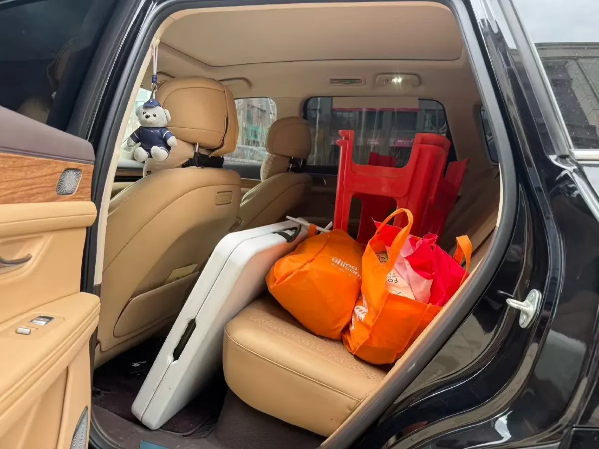 2024 AITO AITO M7 1.5T 152HP L4 REEV 40KWH,autocango,china used car exporter,china ev exporter,chinese used car exporter,chinese used ev exporter