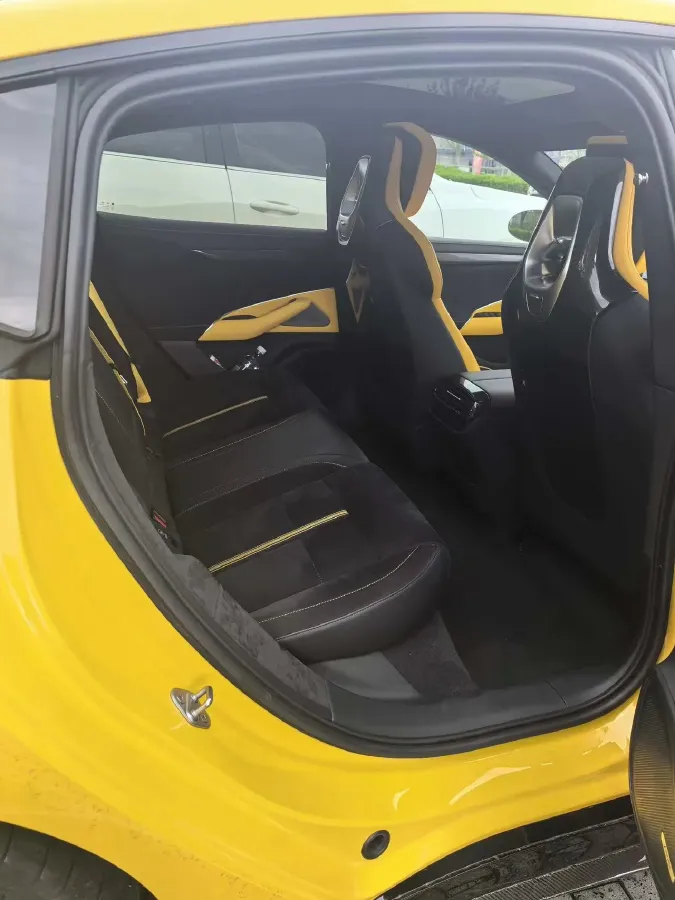 2025 MI SU7 Ultra BEV 93.7KWH,autocango,china used car exporter,china ev exporter,chinese used car exporter,chinese used ev exporter