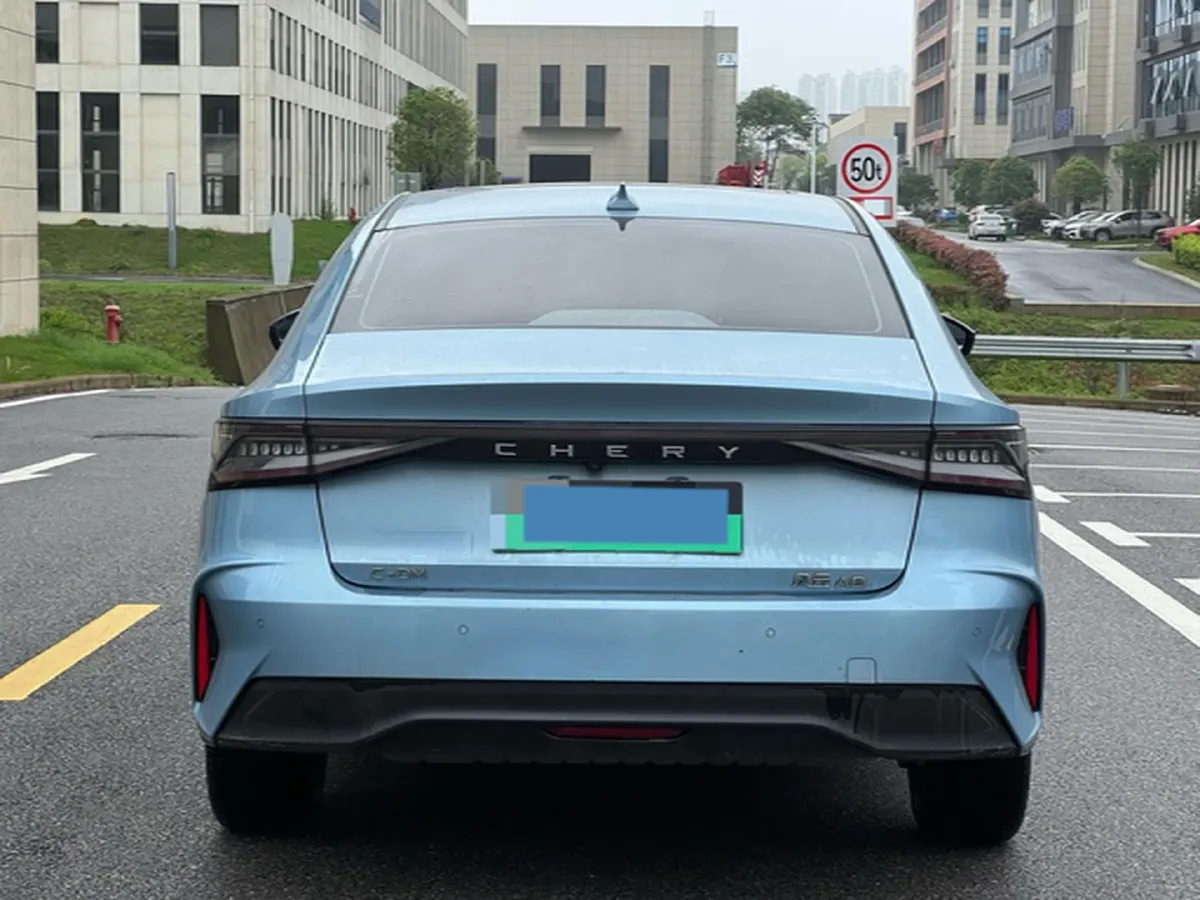 2024 Fulwin FulwinA8 1.5T 156HP L4 1DHT PHEV 18.3KWH,autocango,china used car exporter,china ev exporter,chinese used car exporter,chinese used ev exporter