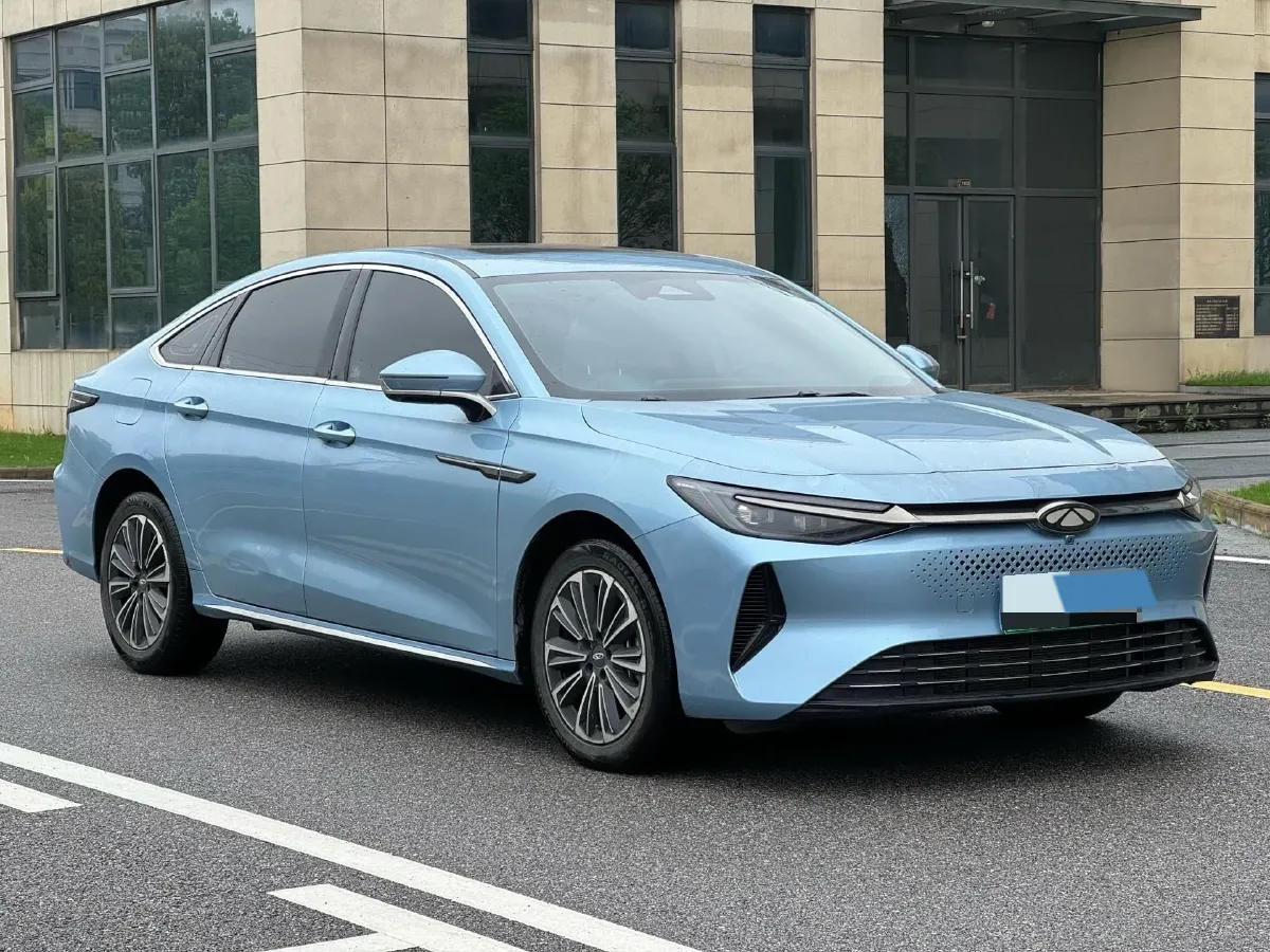 2024 Fulwin FulwinA8 1.5T 156HP L4 1DHT PHEV 18.3KWH,autocango,china used car exporter,china ev exporter,chinese used car exporter,chinese used ev exporter