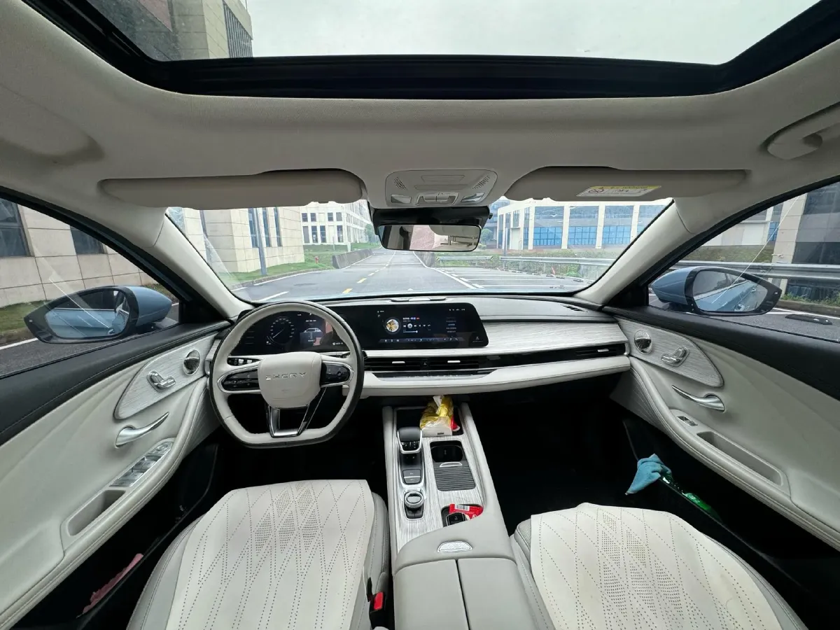 2024 Fulwin FulwinA8 1.5T 156HP L4 1DHT PHEV 18.3KWH,autocango,china used car exporter,china ev exporter,chinese used car exporter,chinese used ev exporter