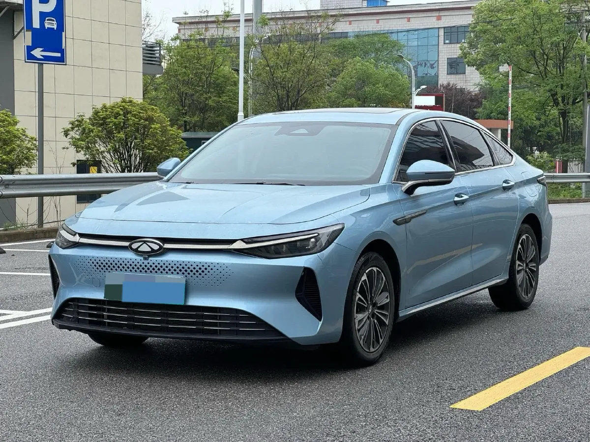 2024 Fulwin FulwinA8 1.5T 156HP L4 1DHT PHEV 18.3KWH,autocango,china used car exporter,china ev exporter,chinese used car exporter,chinese used ev exporter