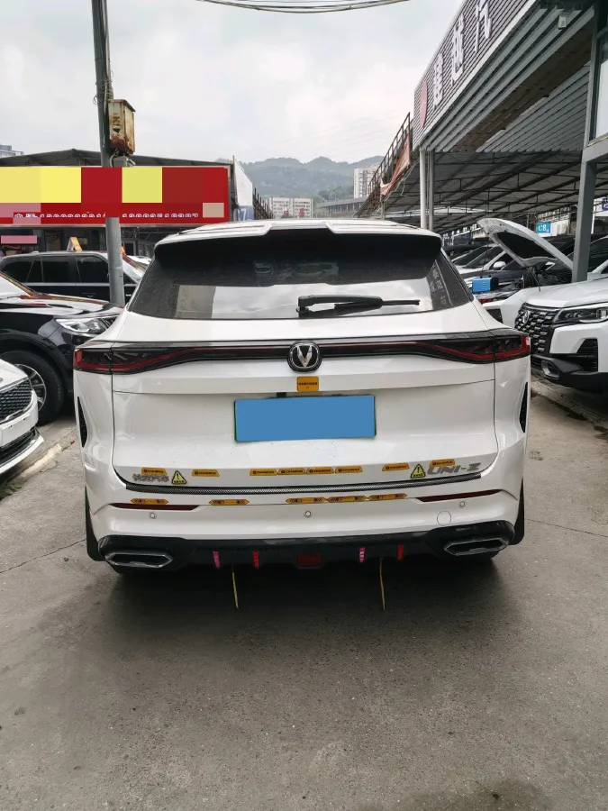 2024 ChangAn UNI-Z 1.5L 98HP L4 E-CVT PHEV 18.4KWH,autocango,china used car exporter,china ev exporter,chinese used car exporter,chinese used ev exporter