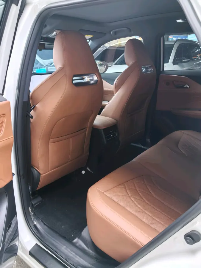 2024 ChangAn UNI-Z 1.5L 98HP L4 E-CVT PHEV 18.4KWH,autocango,china used car exporter,china ev exporter,chinese used car exporter,chinese used ev exporter