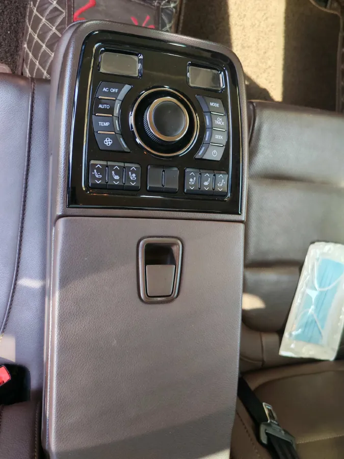 2019 HongQi H7 3.0L 231HP V6 7DCT,autocango,china used car exporter,china ev exporter,chinese used car exporter,chinese used ev exporter