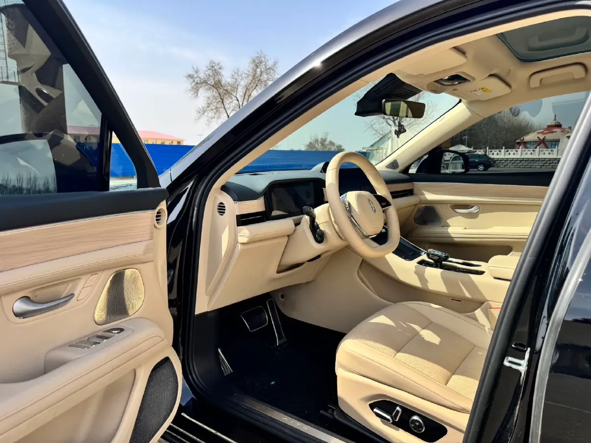 2024 HIMA AITO M5 1.5T 152HP L4 REEV 42KWH,autocango,china used car exporter,china ev exporter,chinese used car exporter,chinese used ev exporter