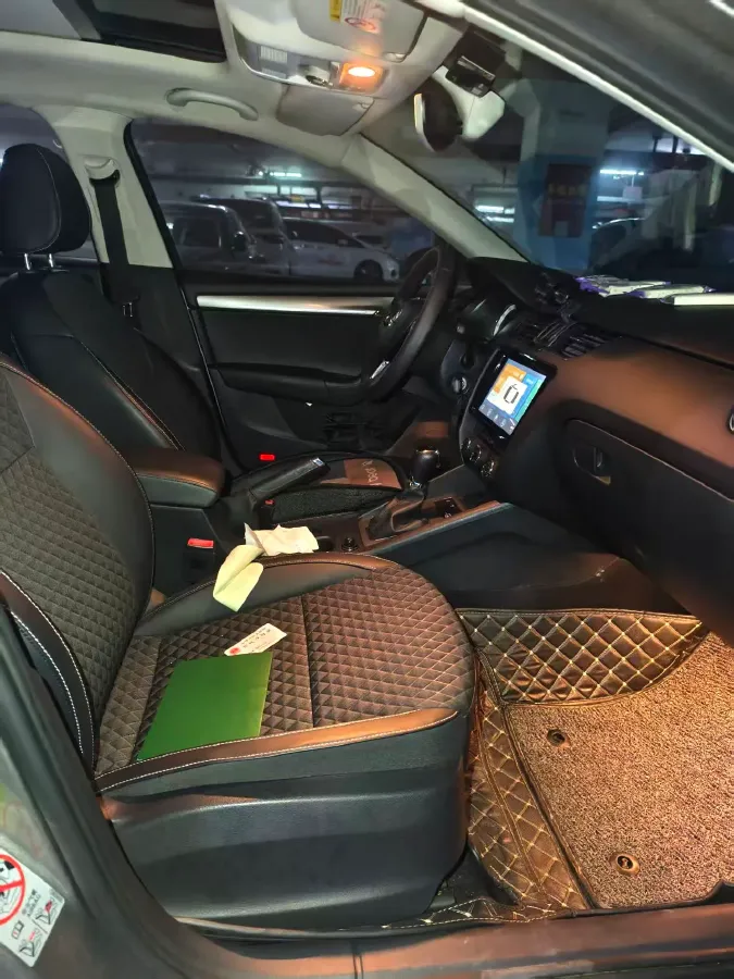 2019 Skoda Octavia 1.4T 150HP L4 7DCT,autocango,china used car exporter,china ev exporter,chinese used car exporter,chinese used ev exporter