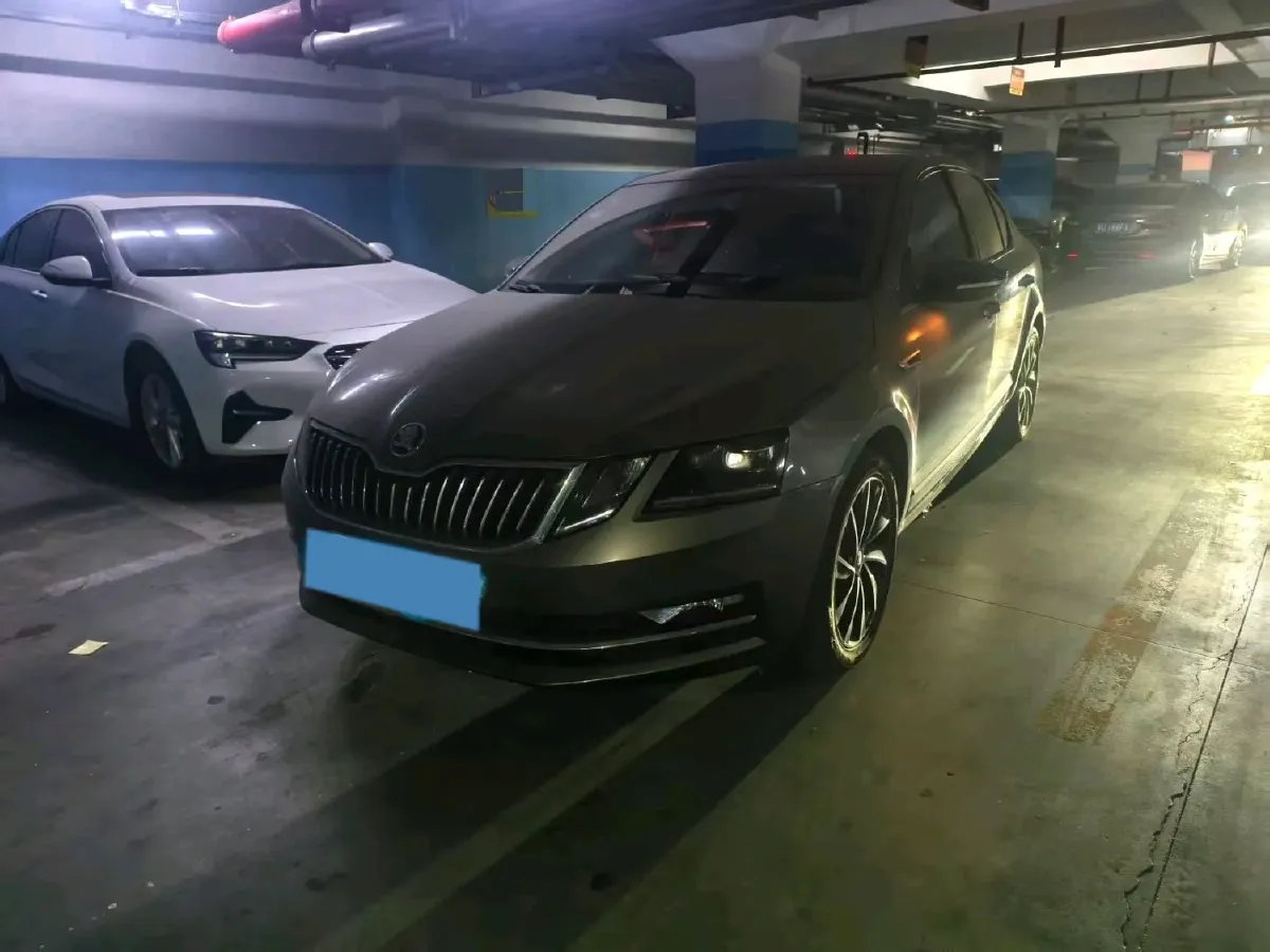 2019 Skoda Octavia 1.4T 150HP L4 7DCT,autocango,china used car exporter,china ev exporter,chinese used car exporter,chinese used ev exporter