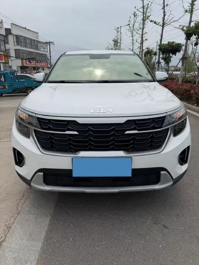 2023 Kia Seltos 1.5L 115HP L4 CVT,autocango,china used car exporter,china ev exporter,chinese used car exporter,chinese used ev exporter