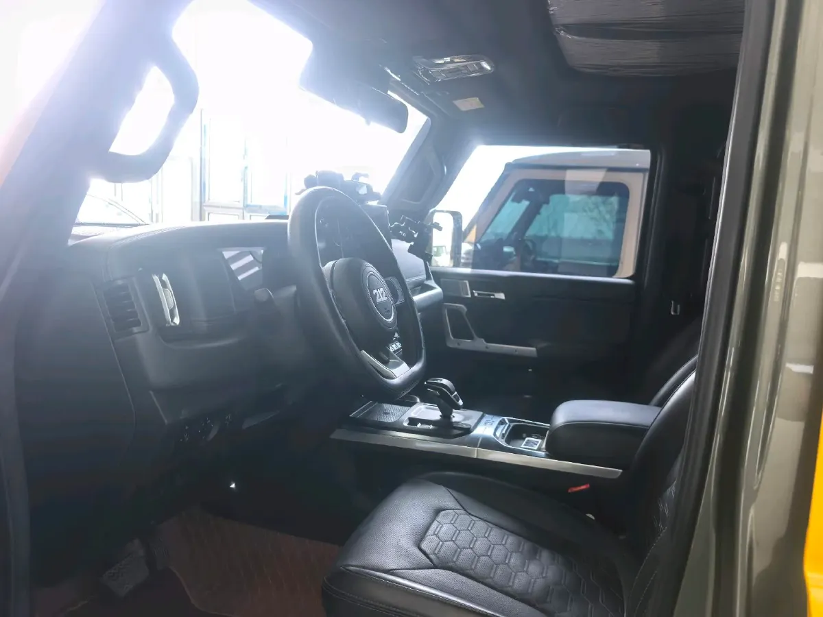 2024 212 212 T01 2.0T 252HP L4 8AT,autocango,china used car exporter,china ev exporter,chinese used car exporter,chinese used ev exporter