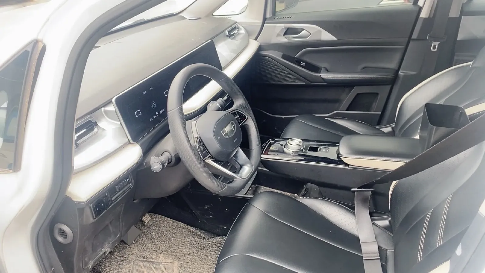 2022 Geometry E BEV 33.5KWH,autocango,china used car exporter,china ev exporter,chinese used car exporter,chinese used ev exporter